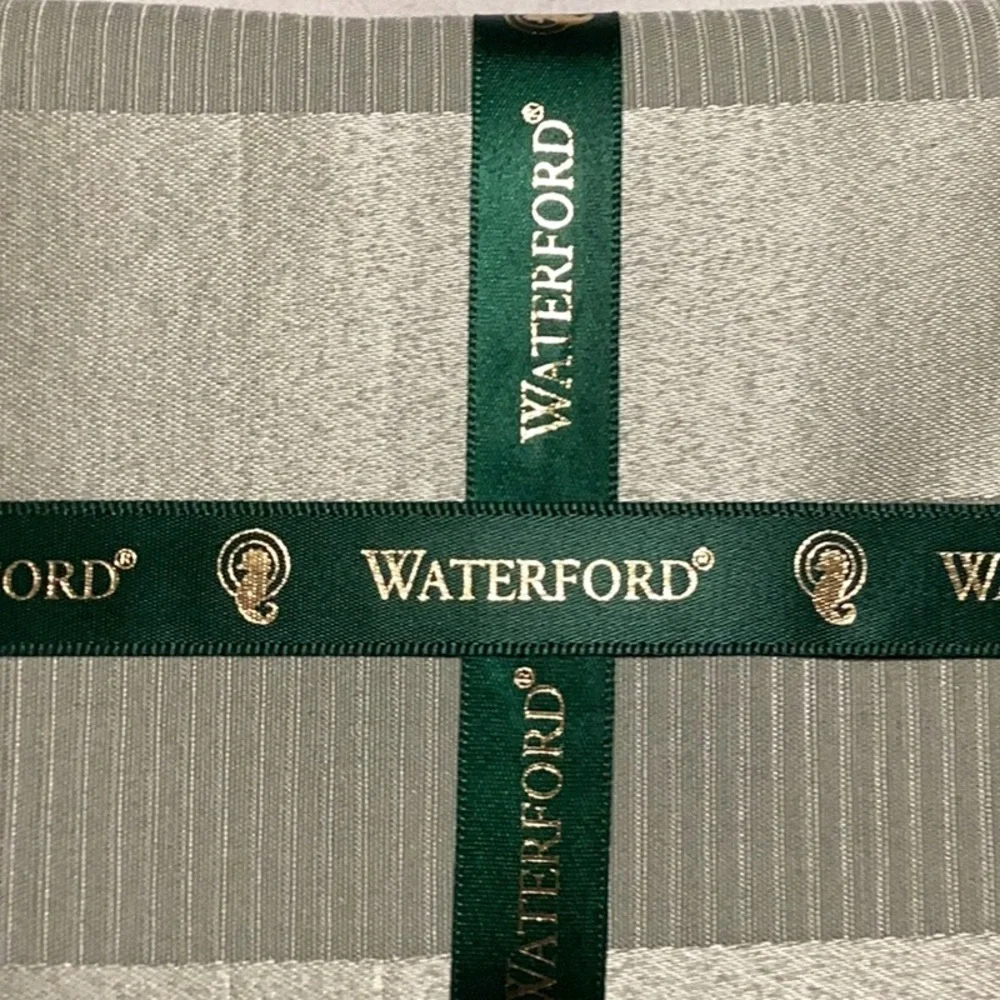 Waterford Linens Cloth Table Napkins